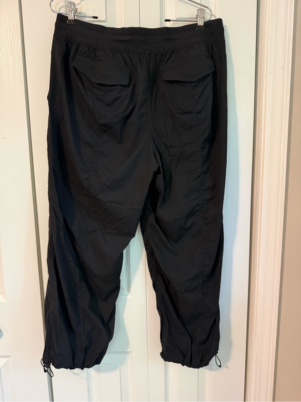 Lululemon Women's Cropped Pants - Picture 3 of 6